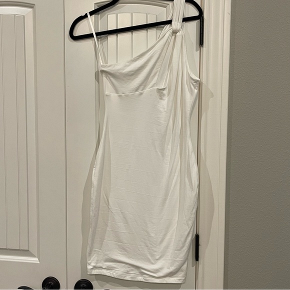 WHITE JLUXLABEL DRESS - Picture 2 of 5
